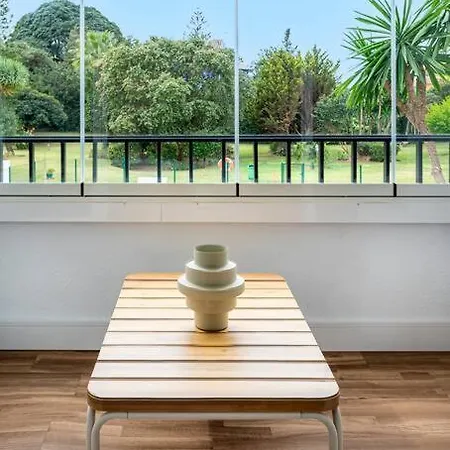 Apartment Elegant With Balcony, Pool & Parking Marbella